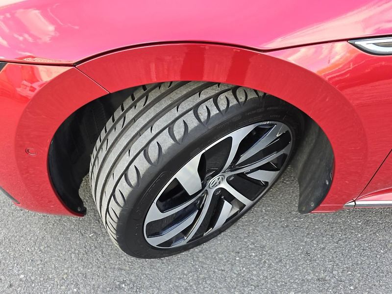 Volkswagen Arteon R-LINE 200kW KŮŽE NAVI KAMERA - fotka 49 z 49