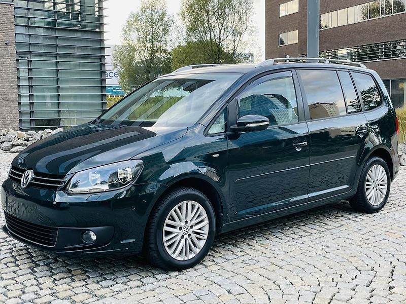 Volkswagen Touran 2.0TD MANUÁL 7MÍST SERVISKA - fotka 5 z 43