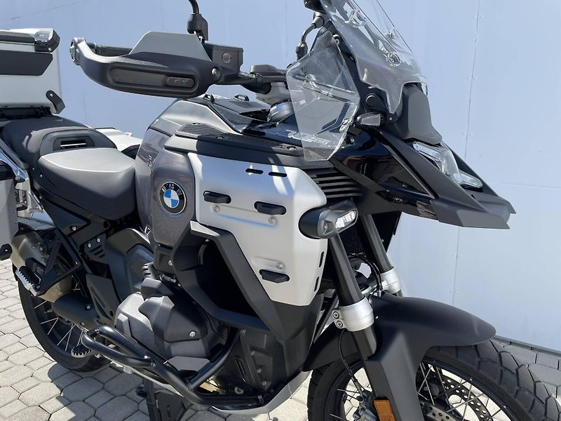 BMW (2026) R 1300 GS Adventure - fotka 4 z 15