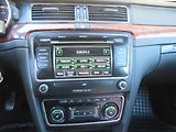 Škoda Superb (2012) 2.0 TDI, Tempomat - náhled 12