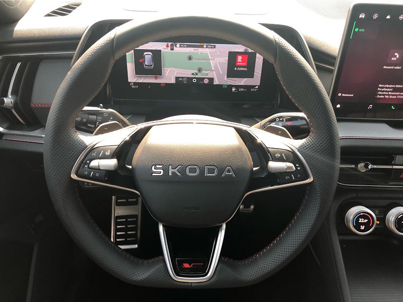 Škoda Kodiaq 2,0TSI - fotka 18 z 30