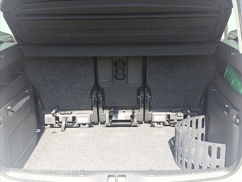 Škoda Roomster 1,6 TDi Aut.klima,Alu,Tempomat - fotka 9 z 36