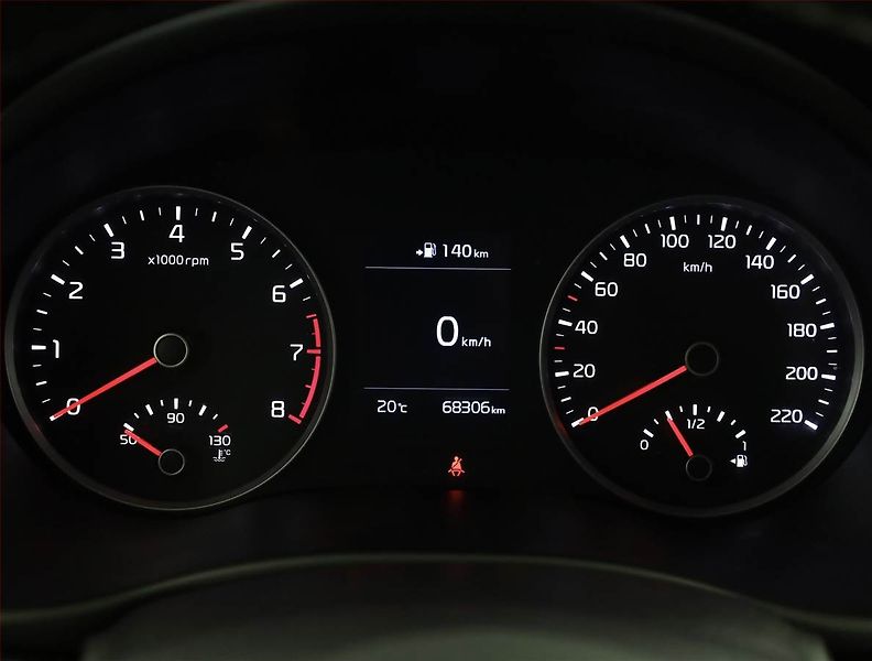 Kia Stonic (2018) 1.4 CVVT, Serv.kniha, Navi - fotka 9 z 17