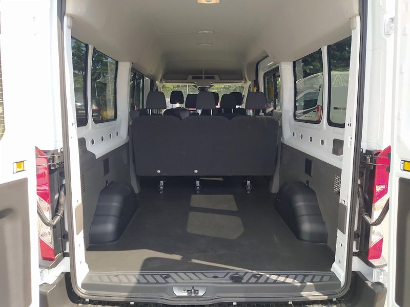 Ford Transit (2026) Kombi M1 L3 350 Trend - fotka 4 z 8