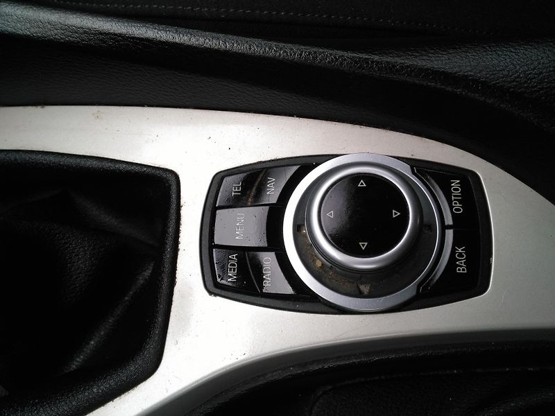 BMW X1 2,0 D  XDrive /135 kW/  - fotka 24 z 34