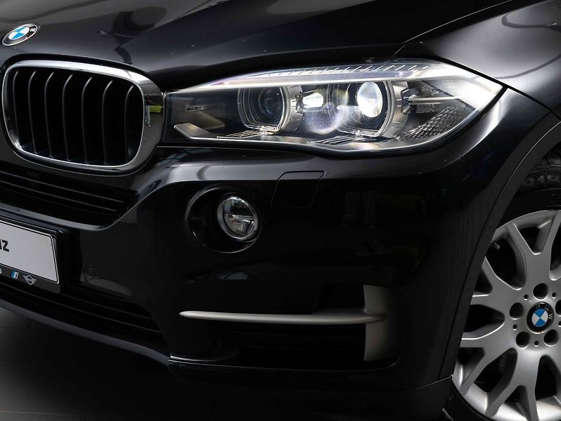 BMW X5 xDrive30d - fotka 7 z 23