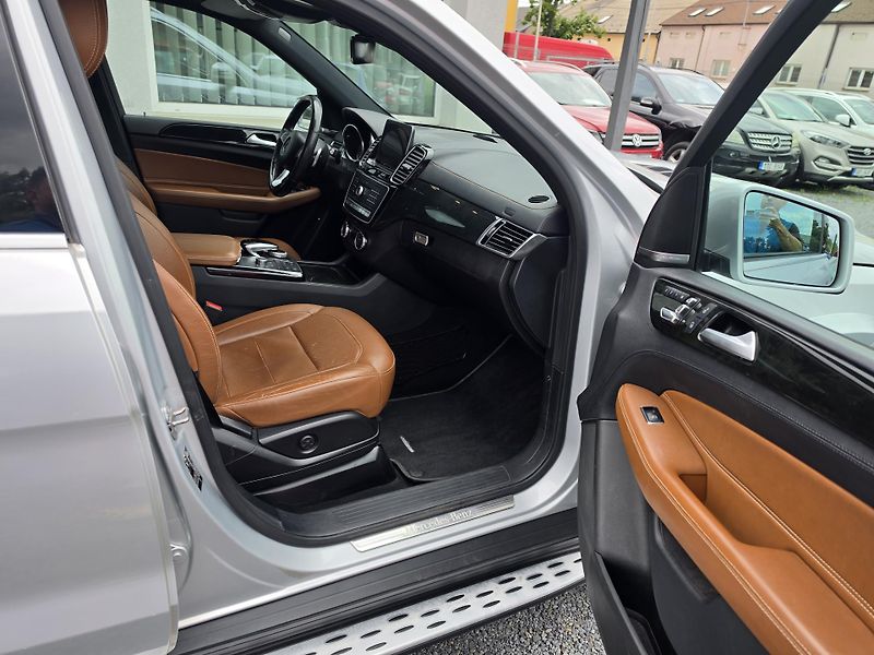 Mercedes-Benz GLS 350CDI 4-MATIC AMG Harman - fotka 20 z 27