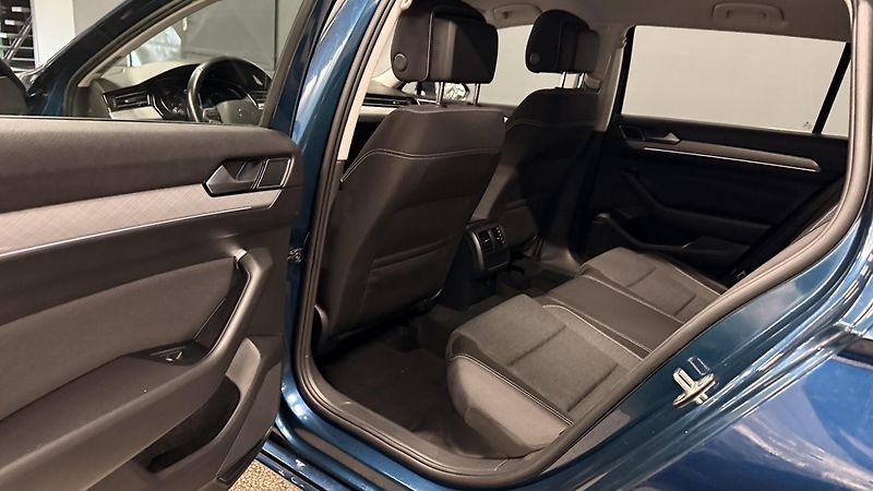 Volkswagen Passat (2023) 2.0TDI,DSG,ZÁRUKA,LED,DIESEL - fotka 28 z 60