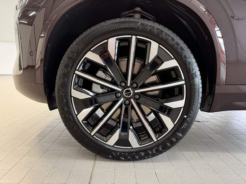 Volvo XC90 (2026) B5 2.0L 250+14k AT8 AWD PLUS D - fotka 22 z 22