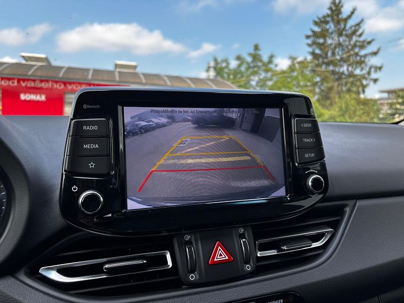 Hyundai i30 - fotka 13 z 16