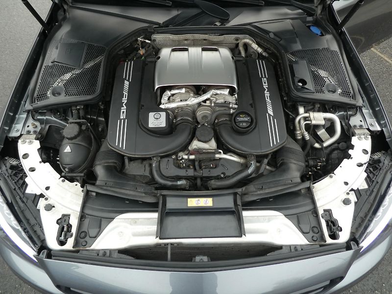 Mercedes-Benz Třídy C C AMG 63S V8 BITURBO  - fotka 7 z 15