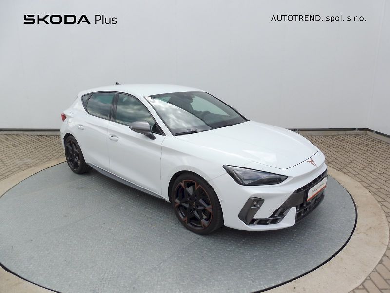 Cupra Leon (2024) 2,0 TSI 221kW DSG - fotka 28 z 28