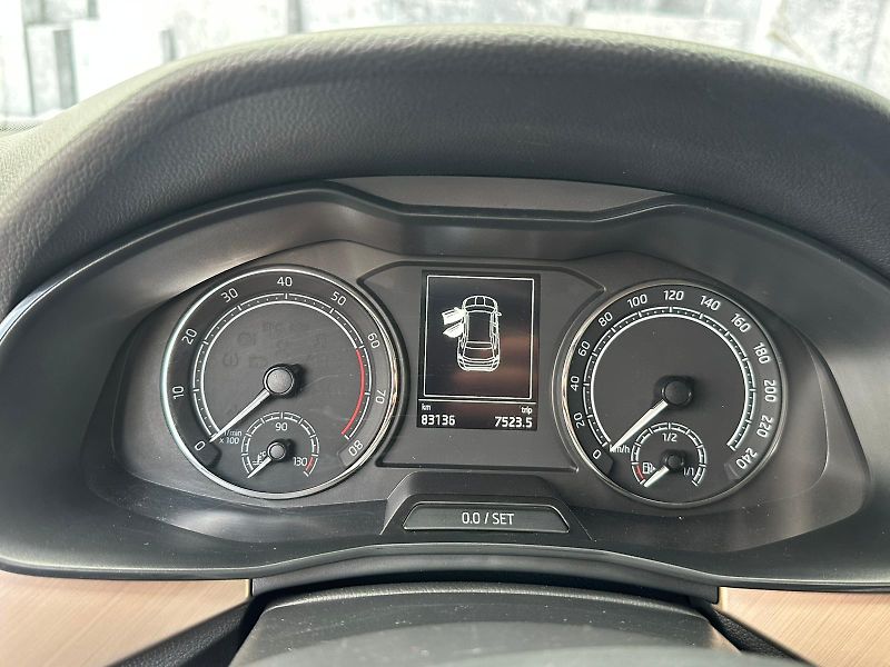 Škoda Kamiq (2020) 1.5TSi, 110KW,VYHŘ.SED.KEYLESS - fotka 14 z 21