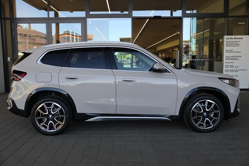 BMW X1 xDrive20d - fotka 4 z 17