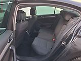 Volkswagen Passat (2020) 1.5TSI, ČR, Business, LED - náhled 10