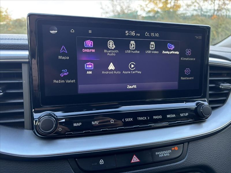 Kia Ceed 1,5 TGDi 118kW TOP ZÁRUKA NAVI - fotka 22 z 39