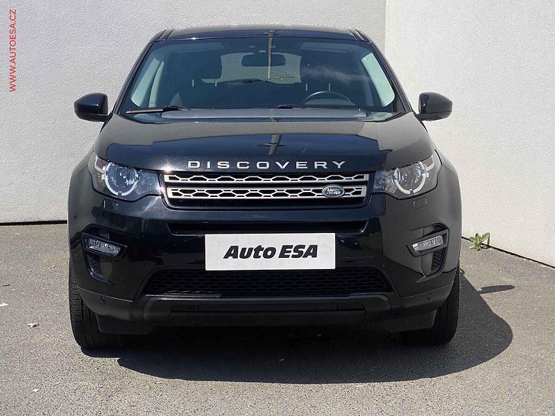 Land Rover Discovery Sport (2017) 2.0 TD4 4x4, Pure, navi - fotka 2 z 17