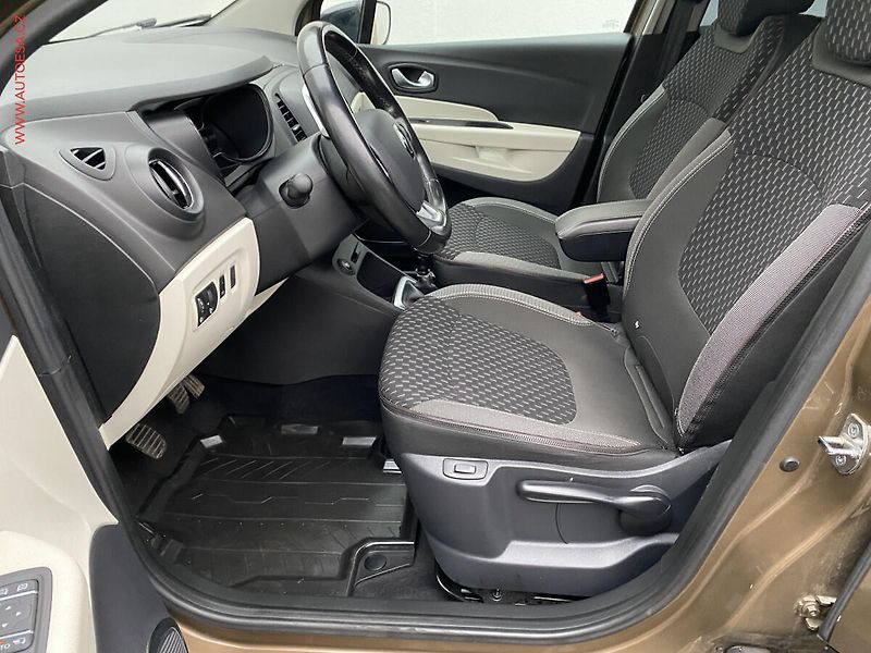 Renault Captur (2018) 0.9 TCe, ČR, LED, AC, tempo - fotka 10 z 19