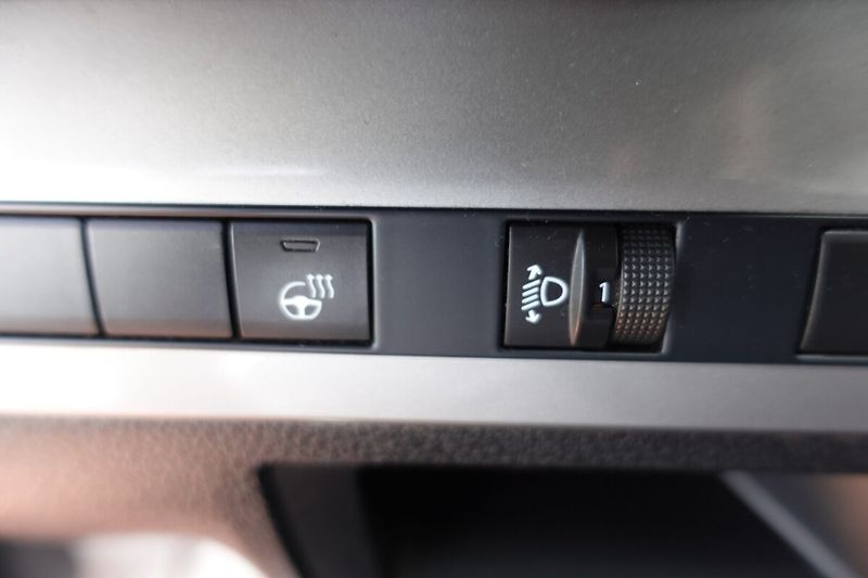 Toyota ProAce 2.0 D-4D 140k L1 Business - fotka 18 z 28