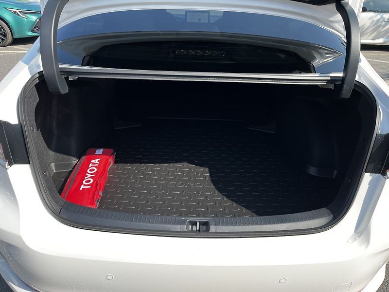 Toyota Corolla SD 1.8 Hybrid ODBĚR ihned - fotka 6 z 33