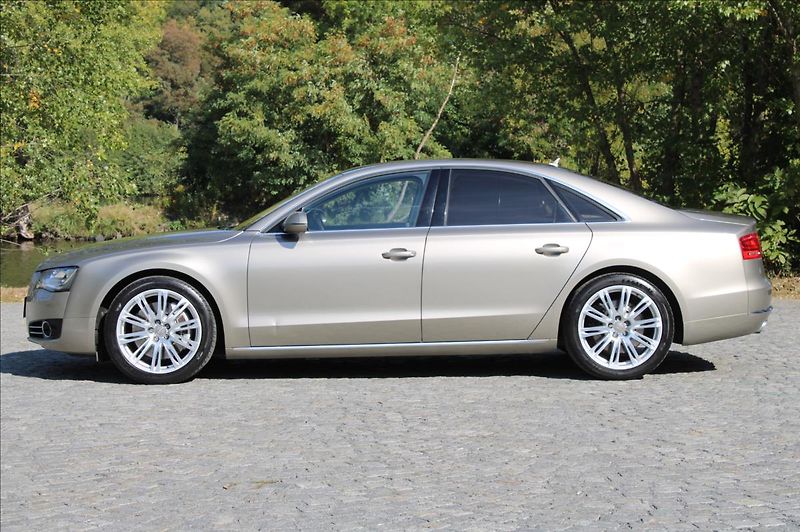 Audi A8 4.2 TDI/V8/Design-Selection/CZ - fotka 6 z 49