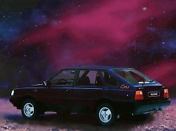 FSO Polonez se vyráběl mezi lezy 1978 až 2002