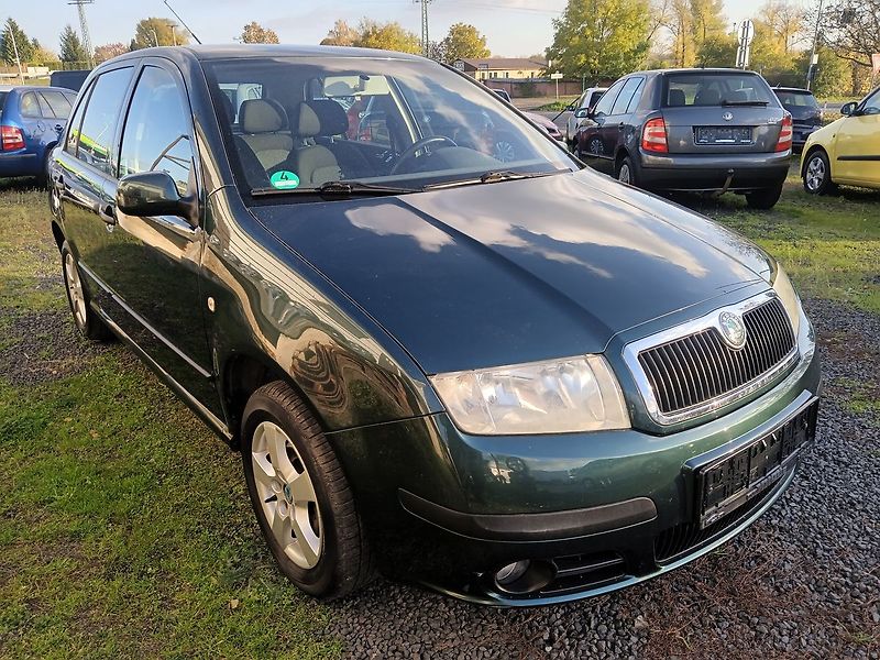 Škoda Fabia 1.4 16V Comfort - fotka 7 z 20