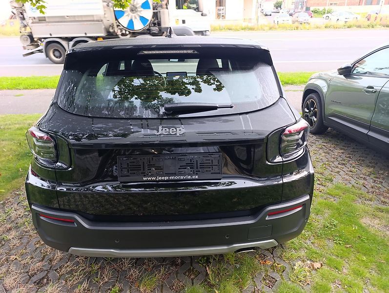Jeep Avenger (2026) Longitude 1.2 Turbo 100k MT6 - fotka 8 z 24