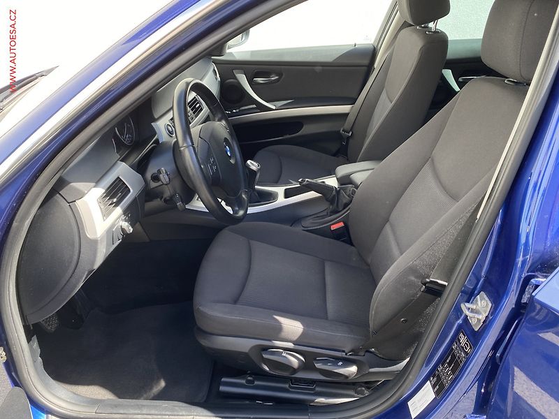BMW Řada 3 (2011) 3.0D 325d, +ALU - fotka 9 z 17