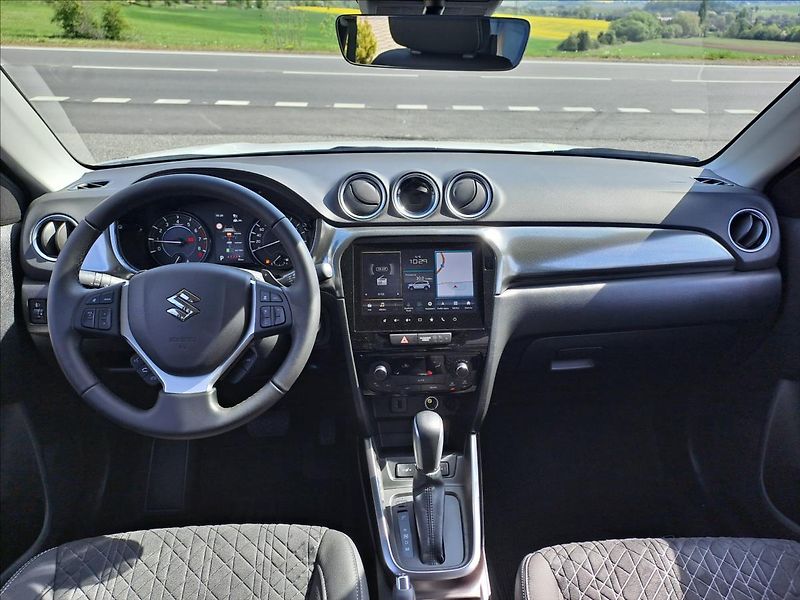 Suzuki Vitara (2025) 1,4 BoosterJet Elegance AT - fotka 18 z 21