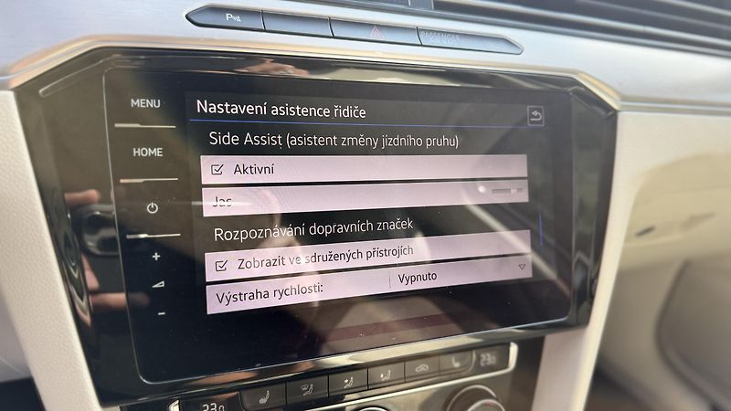Volkswagen Passat (2019) 2.0 TDI 140kW,ČR, 4MOT DSG - fotka 45 z 48