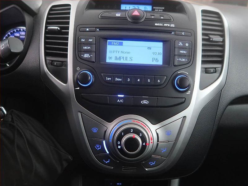 Ford Transit Custom (2018) Trend 2.0 EcoBlue, ČR - fotka 11 z 17