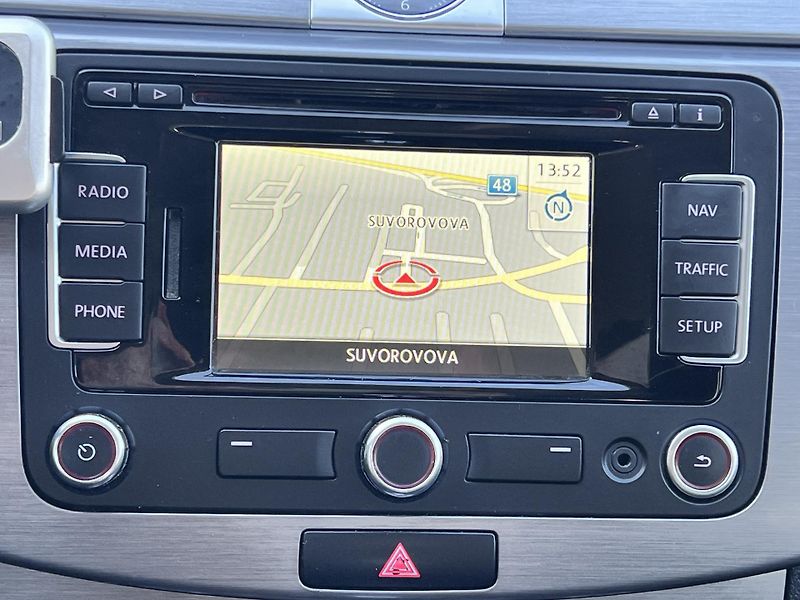Volkswagen Passat 2.0TDi 103kw DSG odp. DPH - fotka 23 z 48