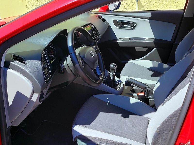 Seat Leon 1,2TSi Style po SERVISE - fotka 29 z 49