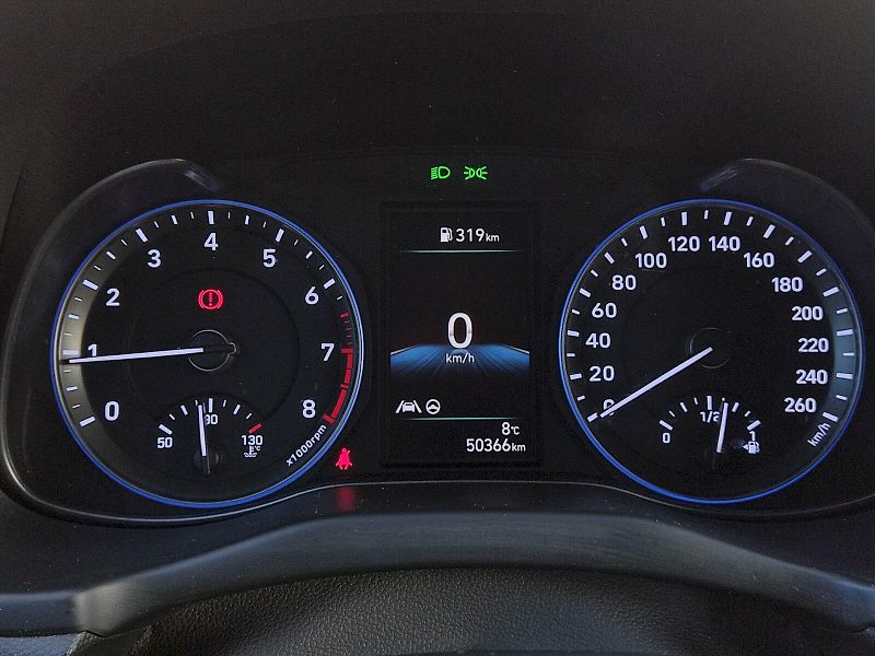 Hyundai Kona (2023) 1,0 T-GDi 88 Kw - fotka 7 z 38