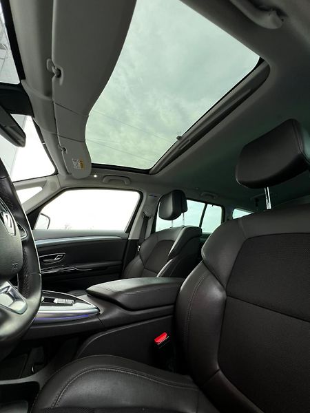 Renault Espace 1.6dCI 118kW Kůže LED 7-Míst - fotka 13 z 24