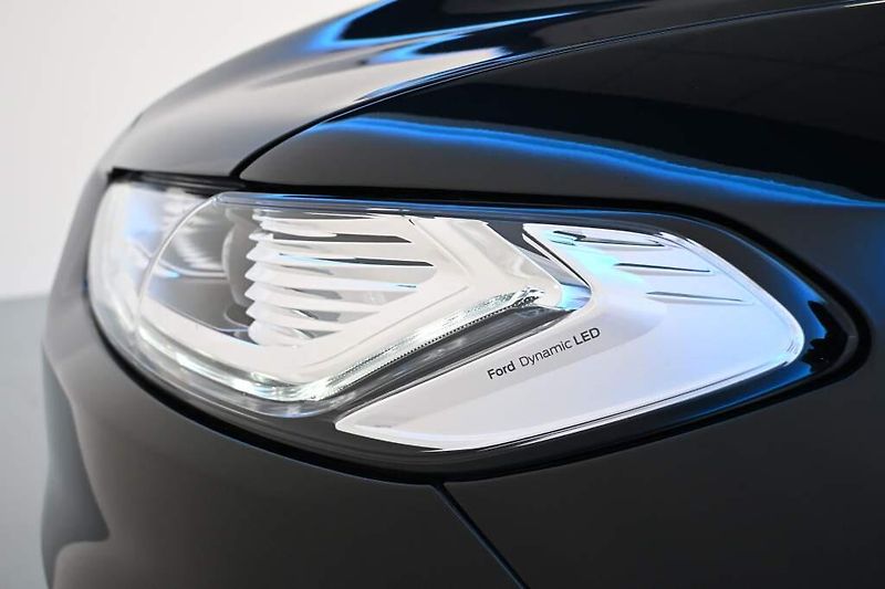 Ford Mondeo (2021) 2.0 ST-LINE LED ACC SONY ECOBL - fotka 35 z 40