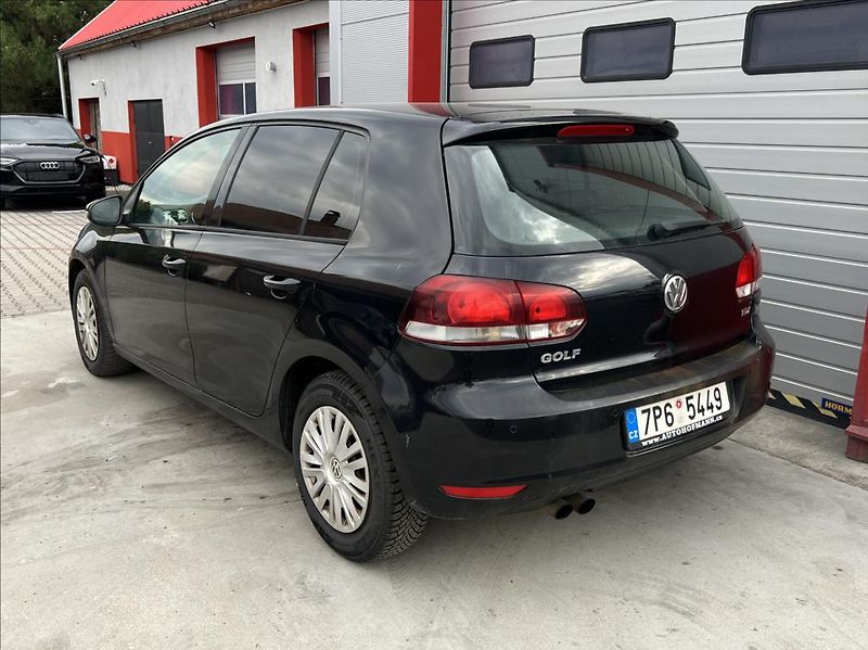 Volkswagen Golf 1,4 - fotka 3 z 6