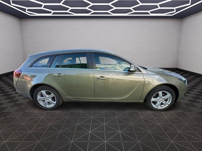 Opel Insignia (2015) 1.4T 103kw Edition - fotka 8 z 23