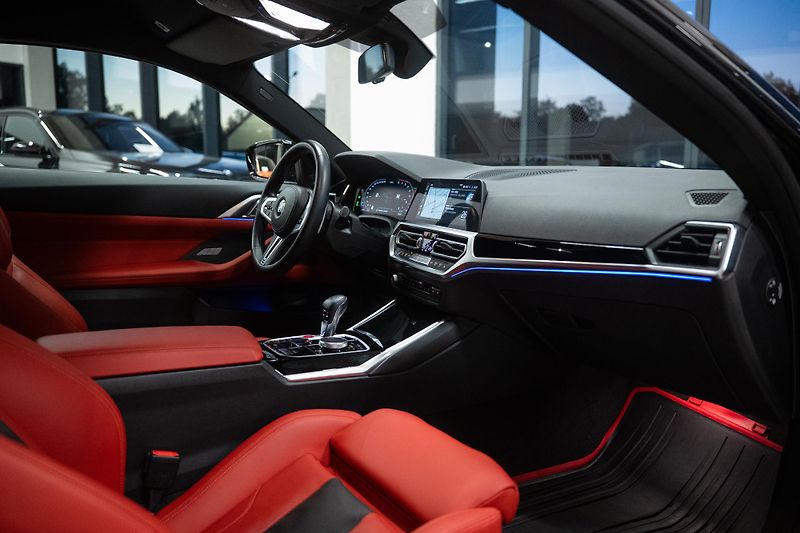 BMW M4 (2022) COMPETITION xDrive  - fotka 21 z 39