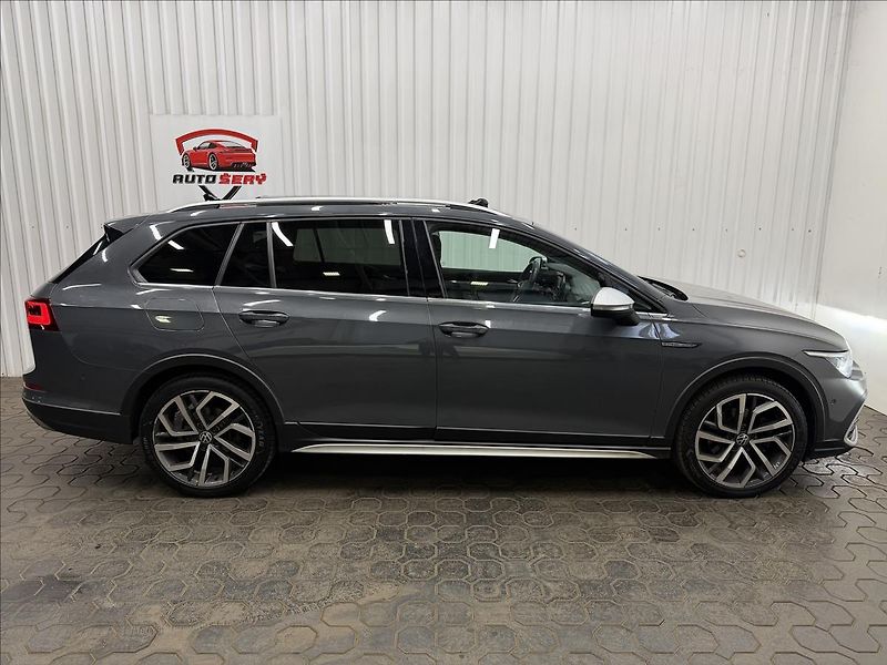 Volkswagen Golf ALLTRACK 147KW 4M PANO IQ.LED - fotka 10 z 47