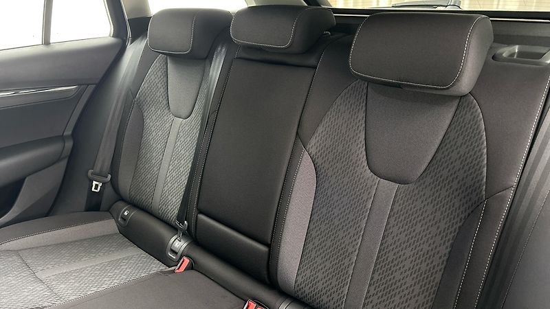 Škoda Octavia 1.5 TSI Style Combi - fotka 16 z 26