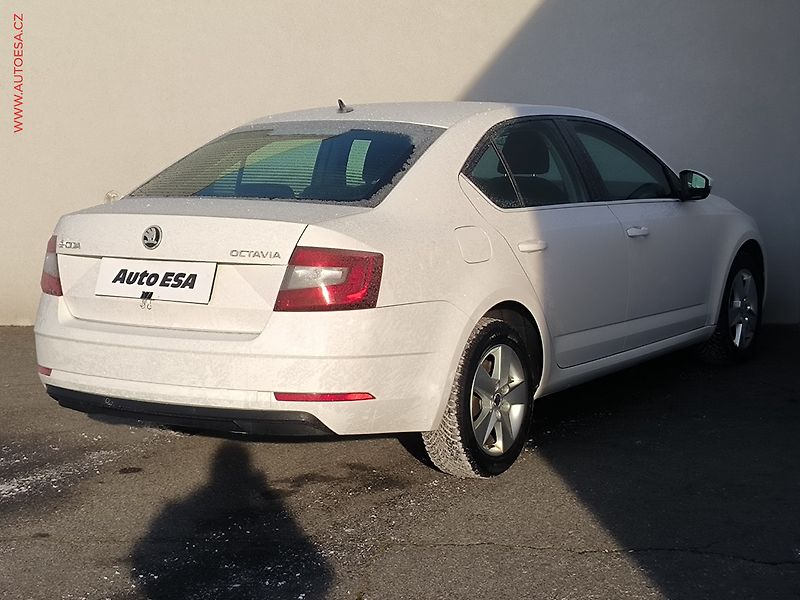Škoda Octavia (2018) 1.6 TDi, ČR, LED, navi - fotka 4 z 22