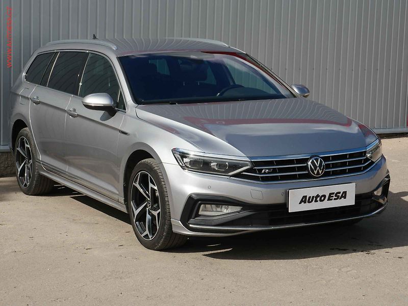 Volkswagen Passat (2021) 2.0 TDi, R-Line, DSG, TZ, - fotografie inzerátu