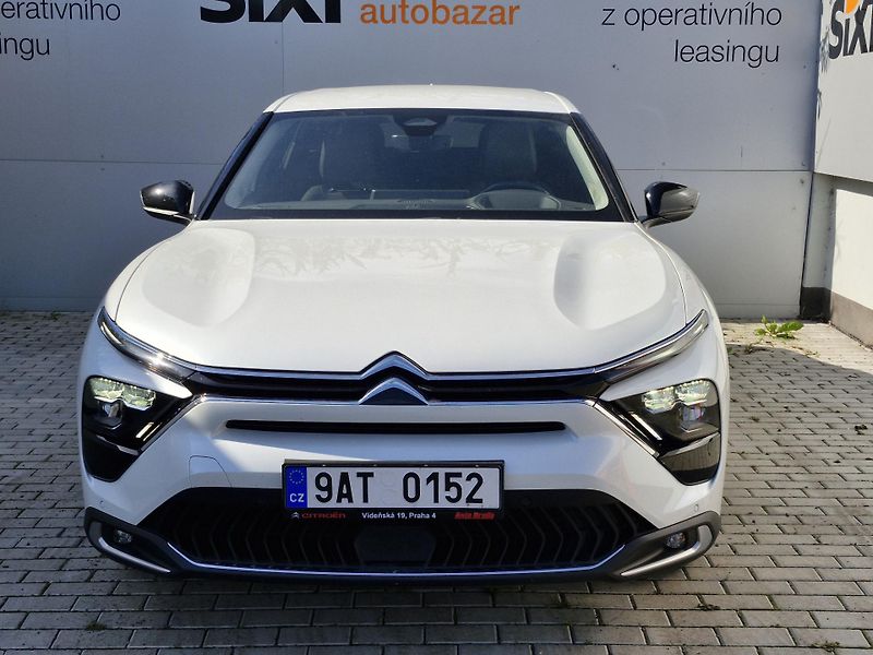 Citroën C5 X 1.6 PureTech 180k SHINE - fotka 3 z 10