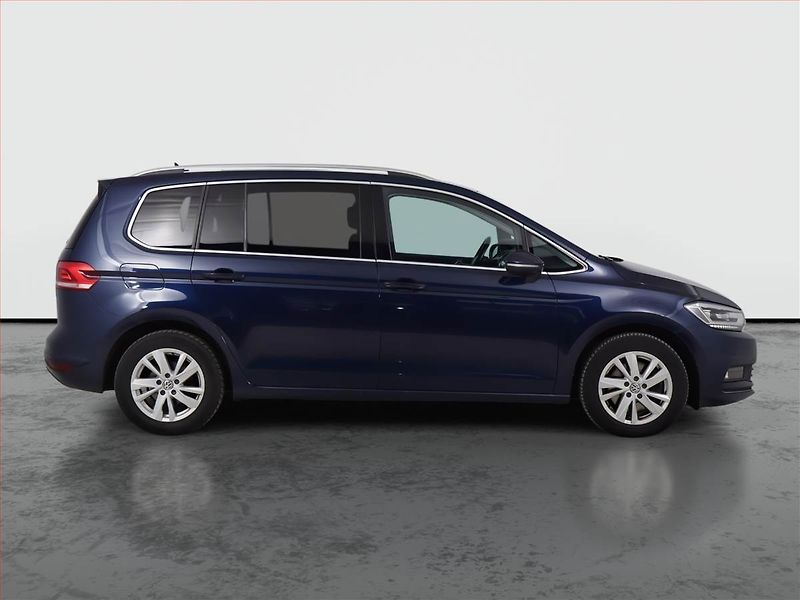 Volkswagen Touran (2020) Highline 1.5 TSI - fotka 6 z 25
