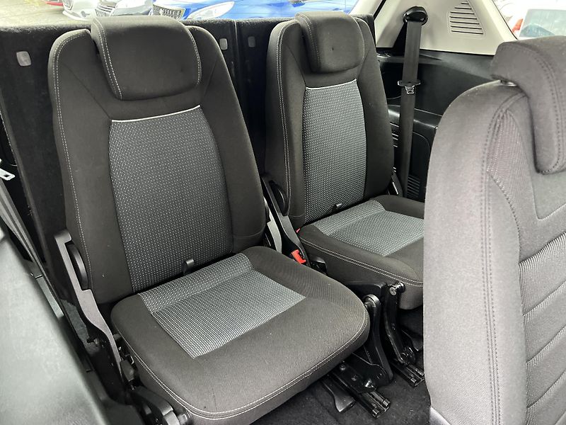 Ford S-MAX 2.0TDCi 7MÍST TAŽNÉ KLIMA ALU - fotka 30 z 46