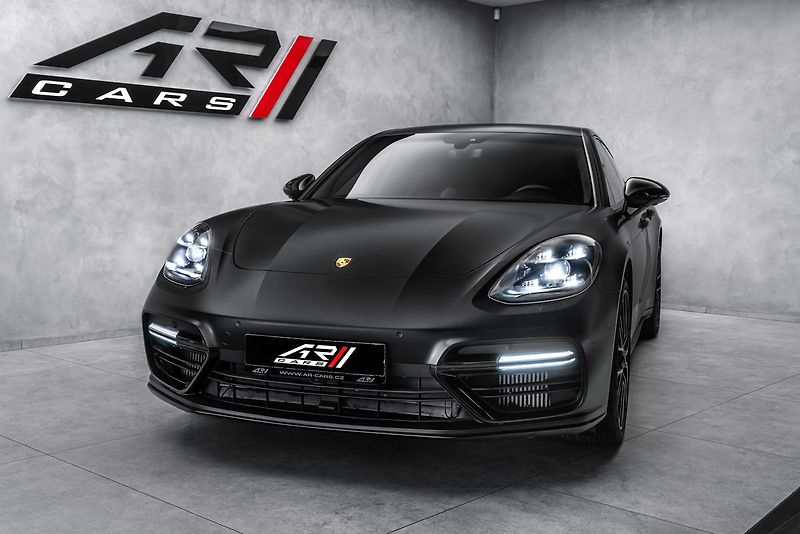 Porsche Panamera Turo S E-Hybrid Sport Chrono P - fotka 3 z 23