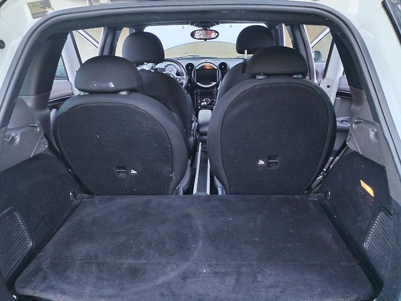 Mini Countryman (2010) MINI Countryman Cooper S ALL4 - fotka 17 z 27
