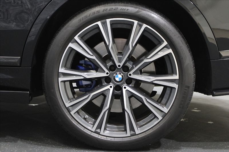 BMW X7 4,4 xDrive M50i - fotka 39 z 40
